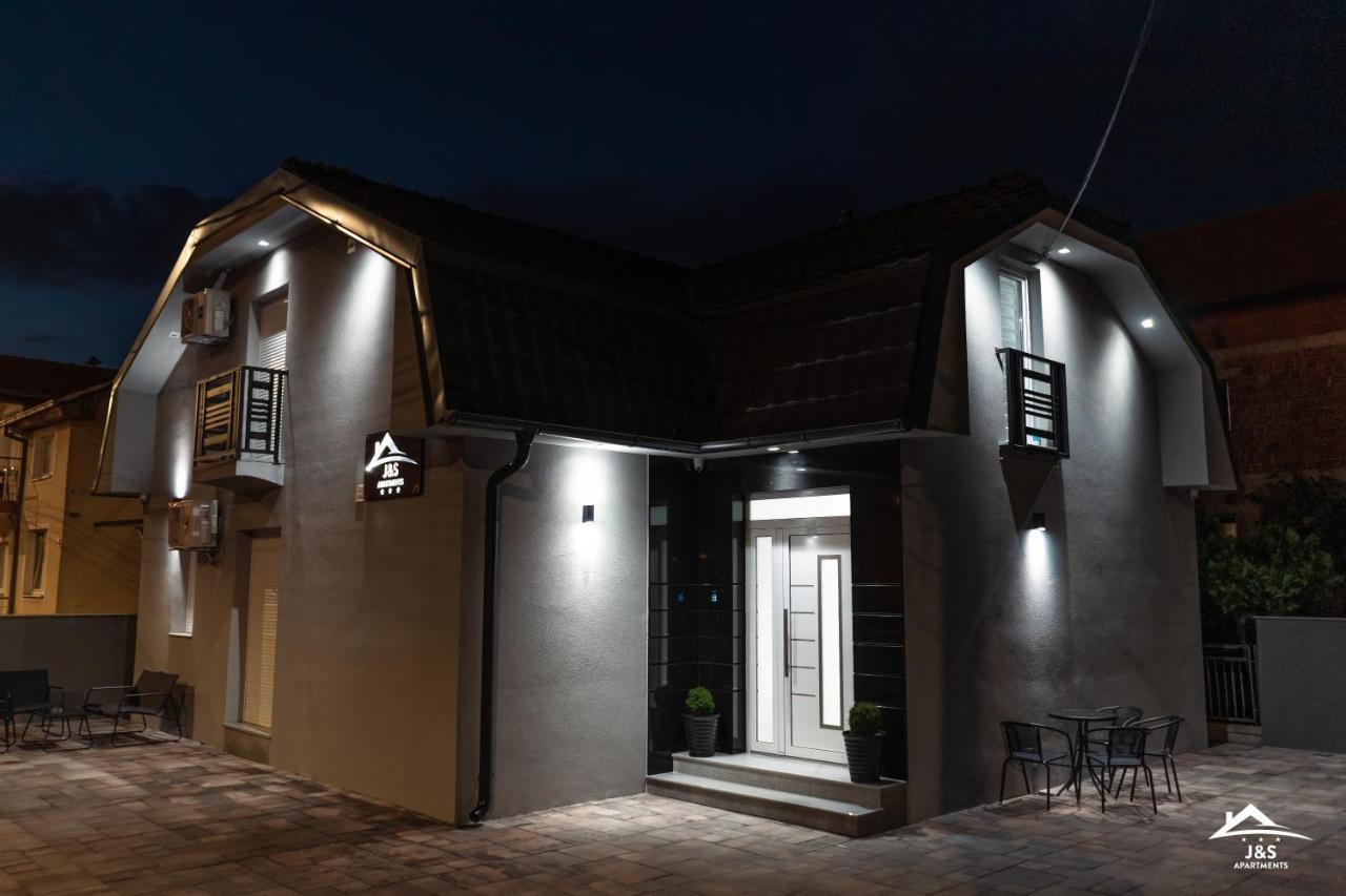 J&S Apartments Ni Dış mekan fotoğraf