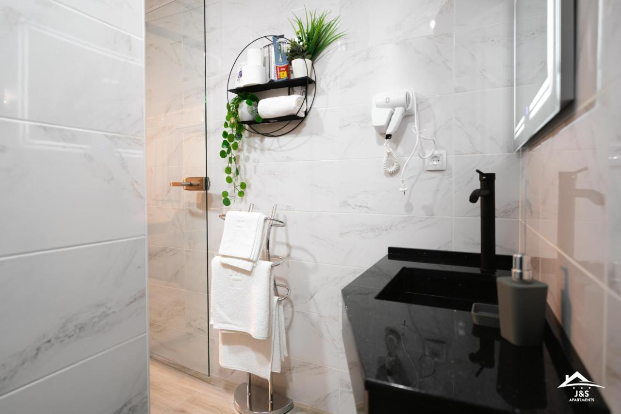 J&S Apartments Ni Dış mekan fotoğraf