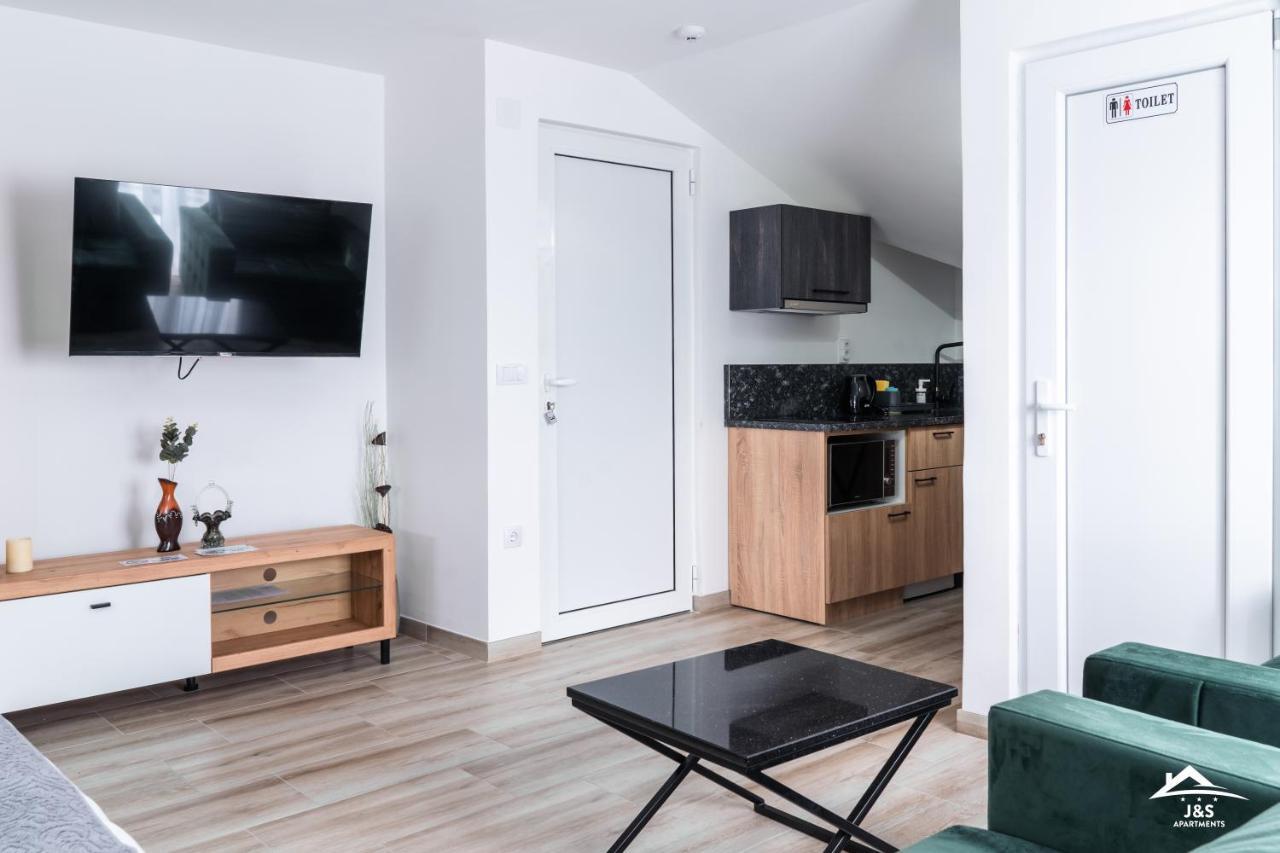 J&S Apartments Ni Dış mekan fotoğraf