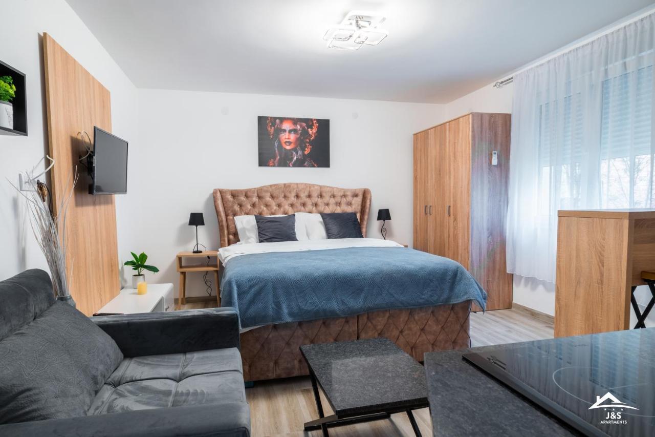 J&S Apartments Ni Dış mekan fotoğraf
