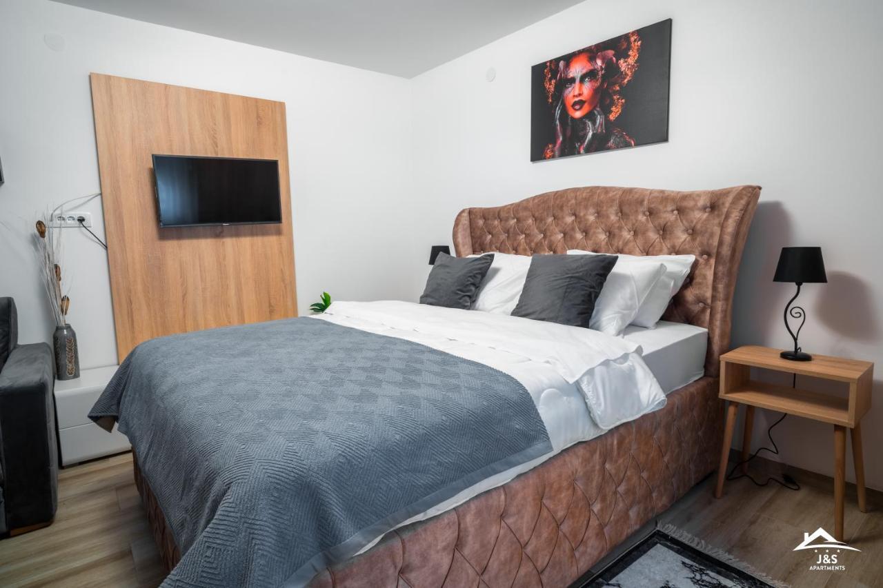 J&S Apartments Ni Dış mekan fotoğraf