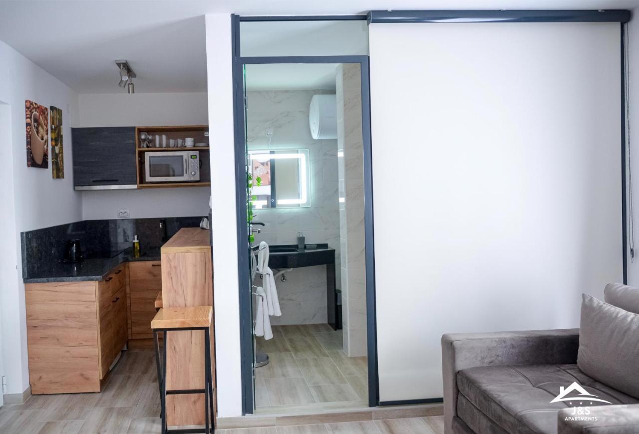 J&S Apartments Ni Dış mekan fotoğraf